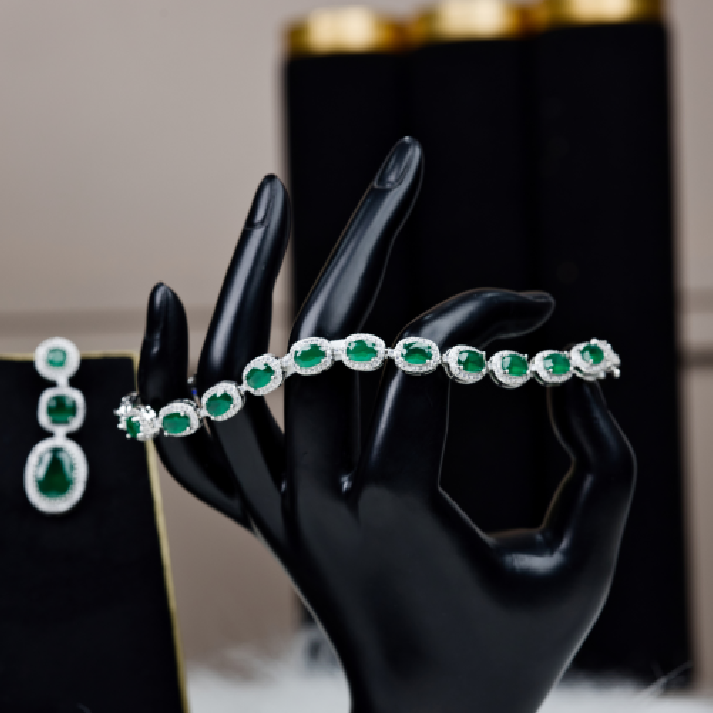 Regal Emerald-Green & Silver Diamond-Halo Ultimate Jewelry Set