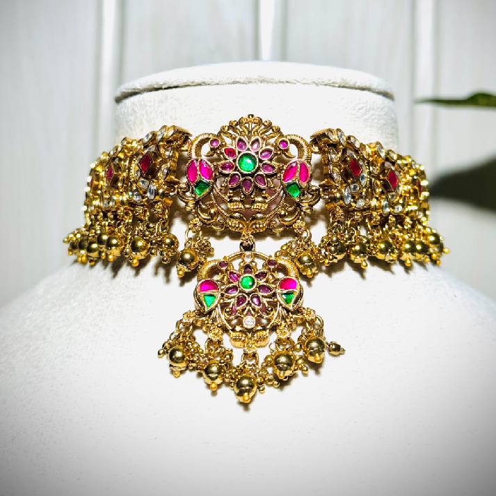 Royal Antique Kundan Choker Set with Statement Earrings