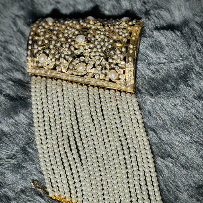 Elegant Pearl Beaded Clutch with Gold Embellished Frame