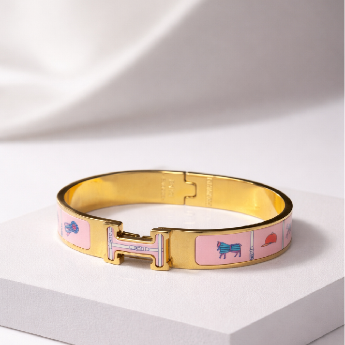 Chic Gold Enamel Charm Motif Bangle Bracelet