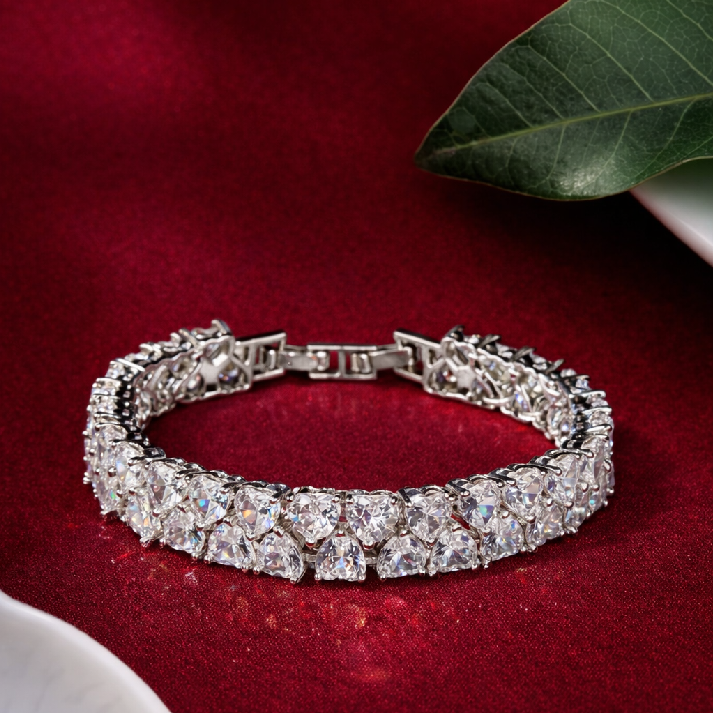 Luxury Multi-Cut Crystal Tennis Bracelet – Dazzling Brilliance by Noore
