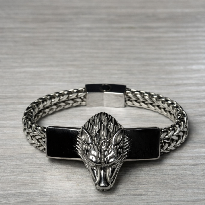Noore by Neetu Kaushal Wolf Head Stainless Steel Men’s Bracelet – Bold & Premium Design