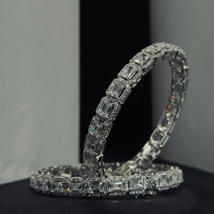 Noore Regal Emerald-Cut Diamond Openable Bangle