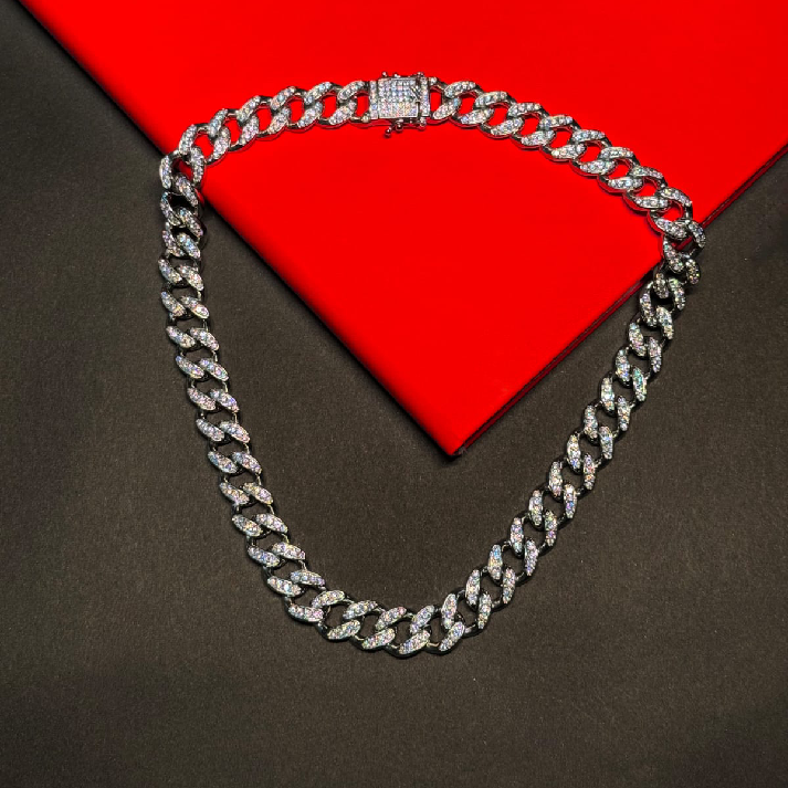 Luxury Iced Cuban Link Men’s Chain Necklace – 24 Inch | Premium Diamond-Cut Finish