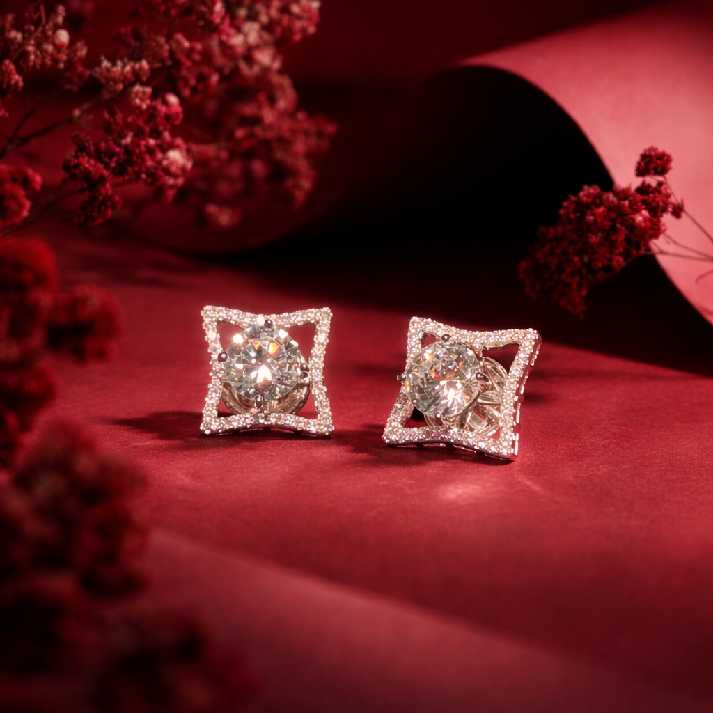 Noore Starframe Diamond Stud Earrings