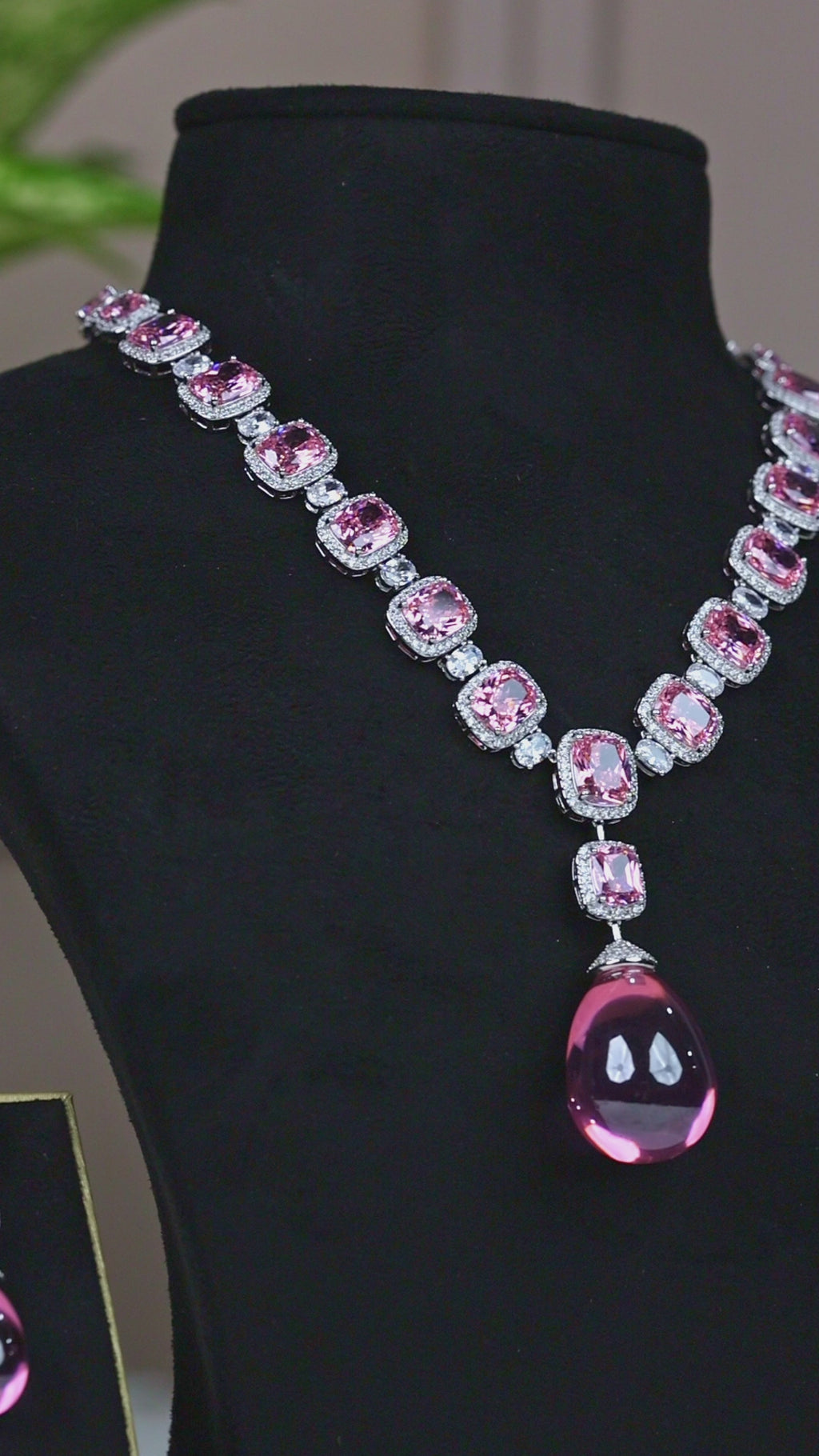 Majestic Dual-Tone Serpenti Statement Set